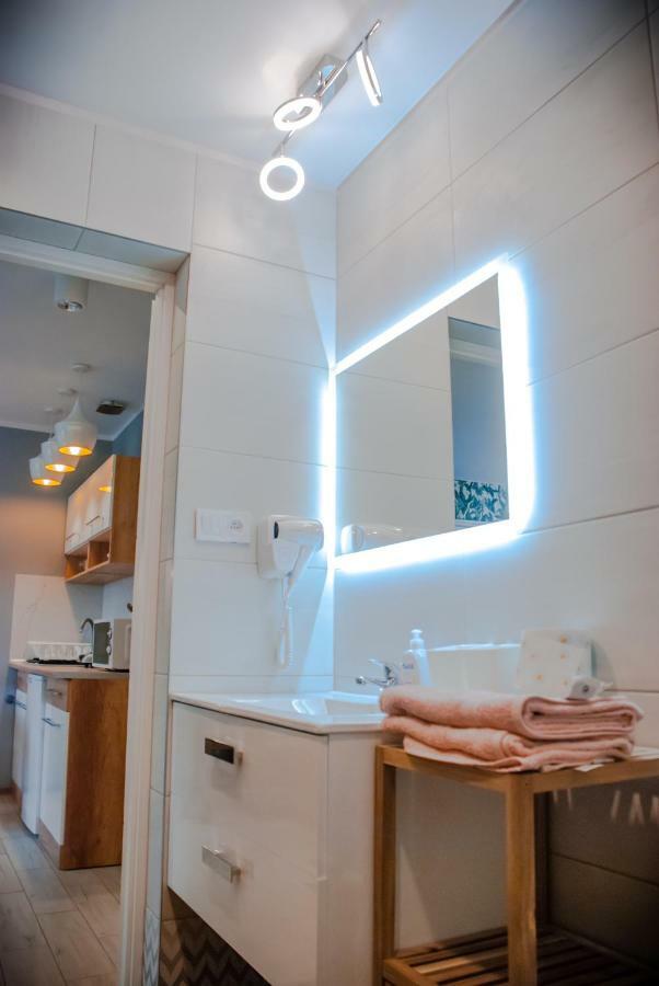 Noclegi "Boczna 5A" Apartamenty Goscinne Szczawno-Zdroj Exterior photo