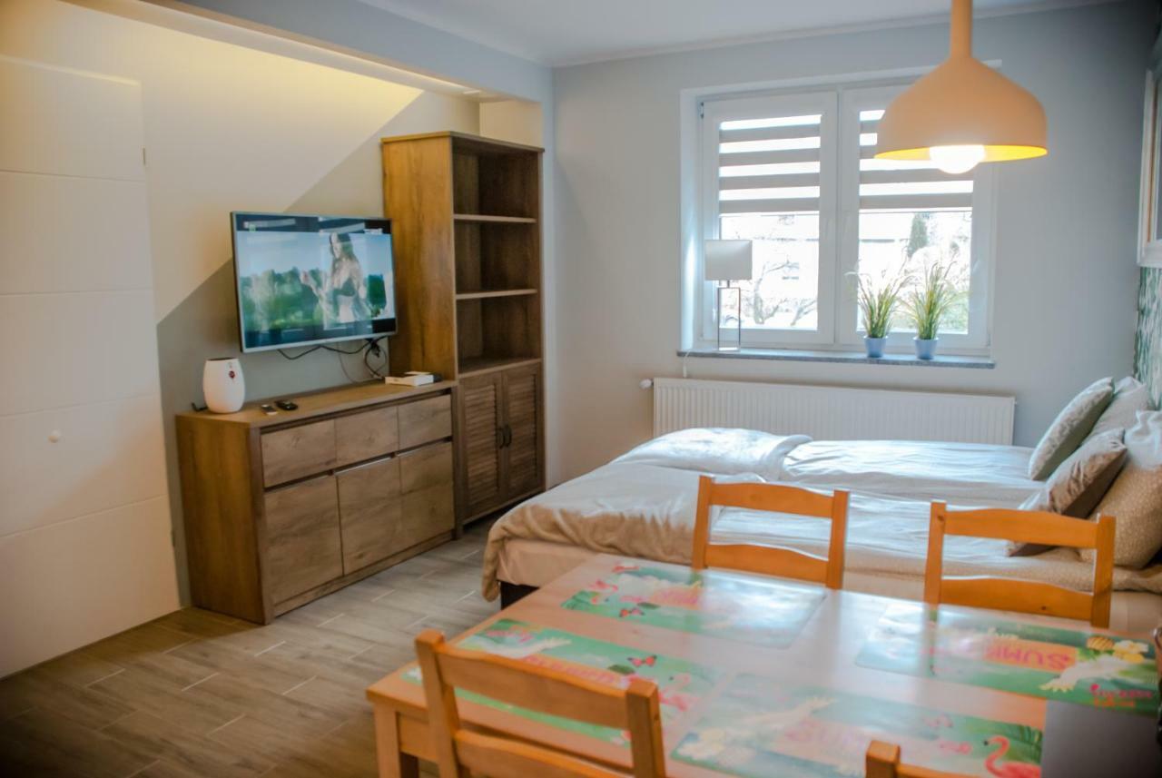 Noclegi "Boczna 5A" Apartamenty Goscinne Szczawno-Zdroj Exterior photo