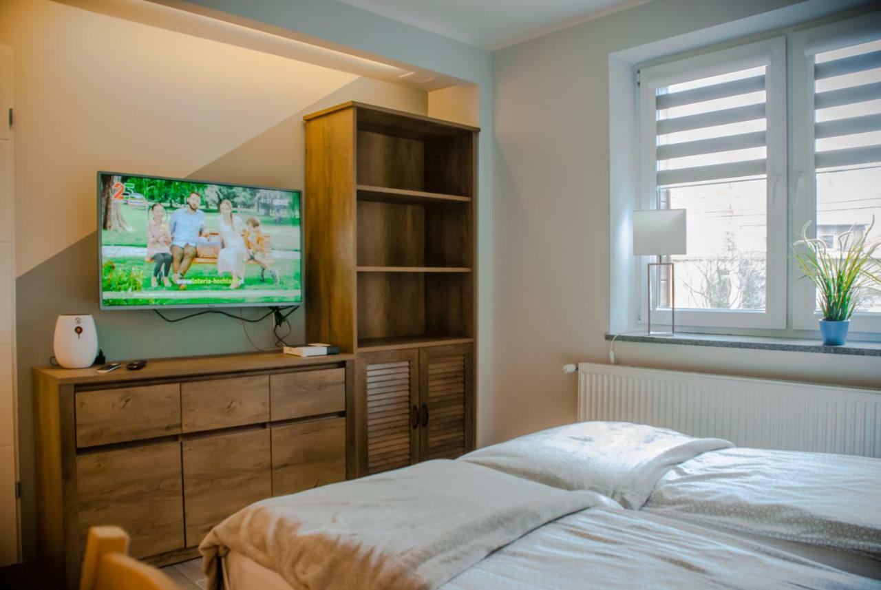 Noclegi "Boczna 5A" Apartamenty Goscinne Szczawno-Zdroj Exterior photo
