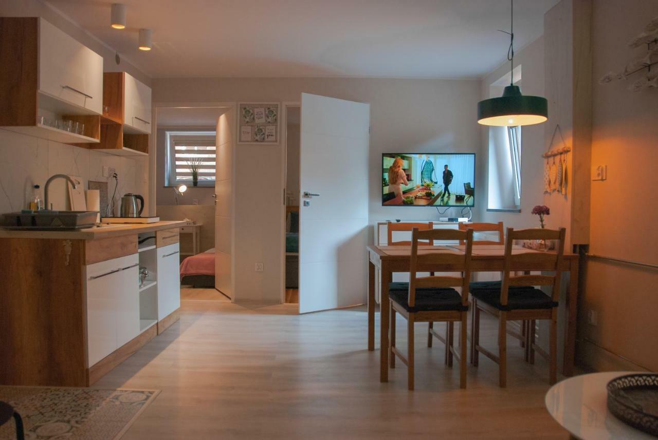 Noclegi "Boczna 5A" Apartamenty Goscinne Szczawno-Zdroj Exterior photo
